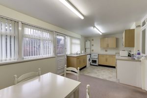 Photo 21- click for photo gallery